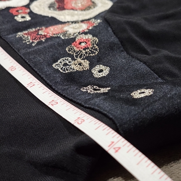 Nine West ✦ Silk Embroidered Floral Appliqué Dress ✦ Black ✦ Fitted Short Sleeve - Picture 15 of 17